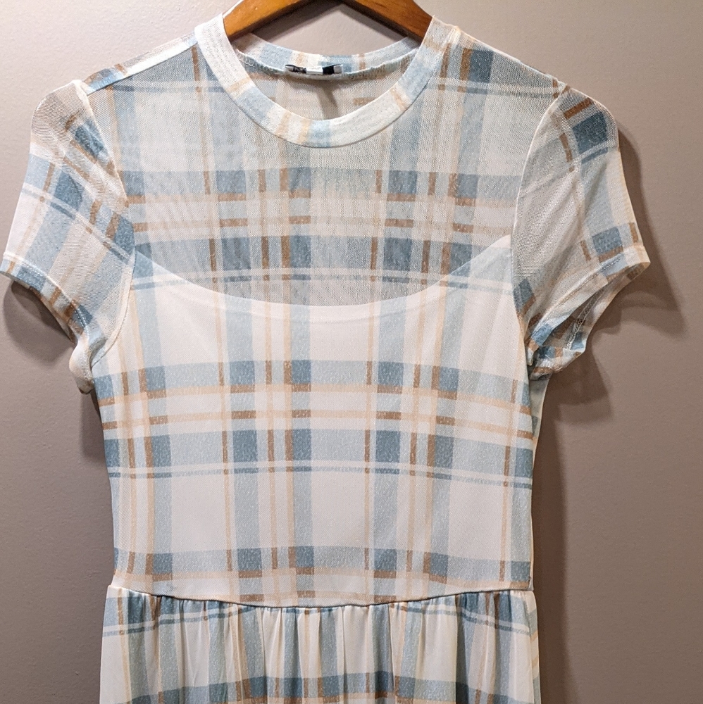 A.U.W. Green & Tan Plaid Dress Size Large